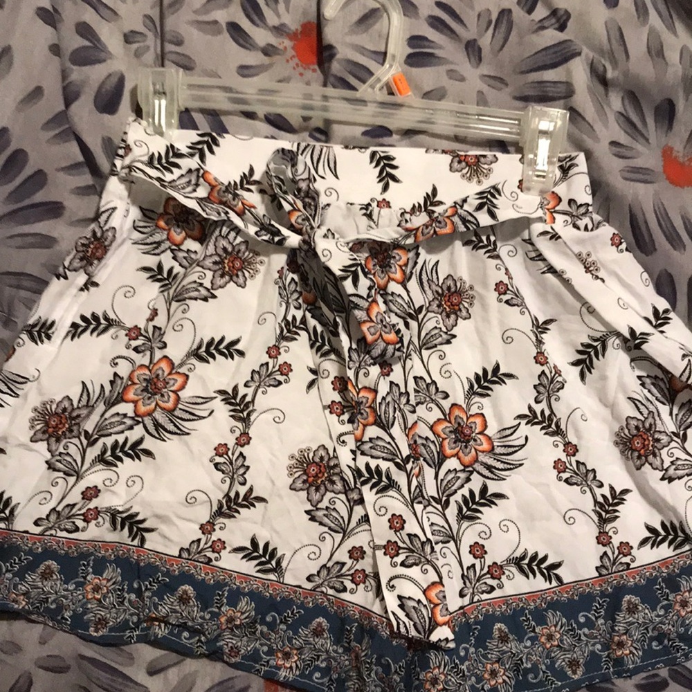 Cotton Shorts with Print and Bow
